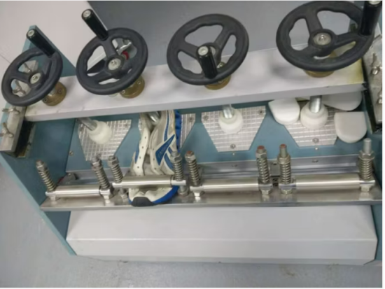 Whole shoe flex testing in footwear laboratory