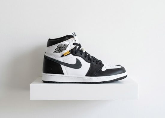 Fragment Union Jordan 1 display