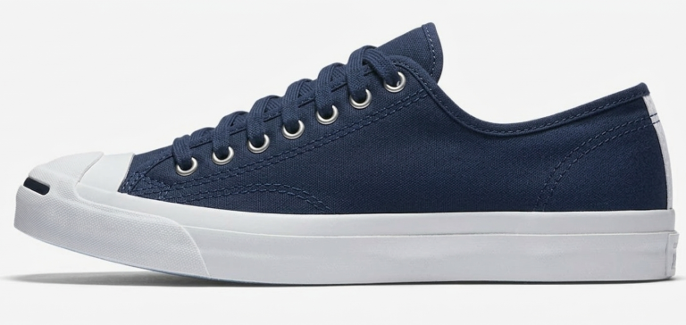 Canvas sneaker produced using vulcanised shoe construction