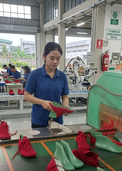 Shoe Last inserting Process