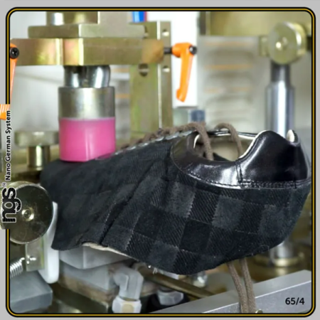Upper Placed on the Cold Mold Station