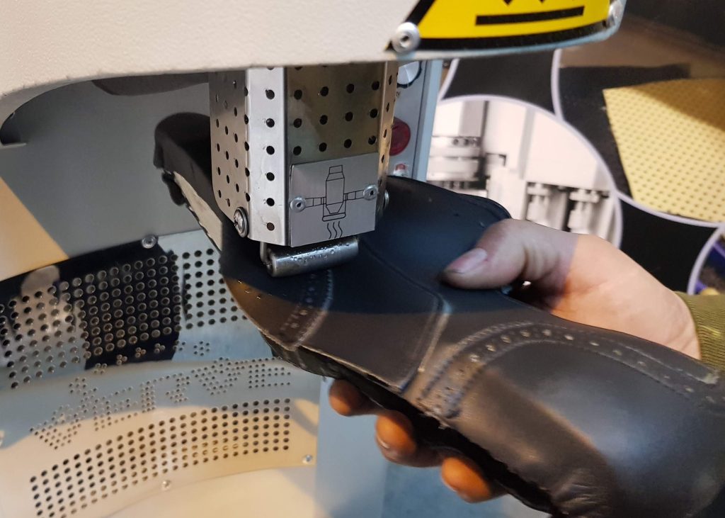 Wrinkle Chasing Machine used in Footwear Manufacturing