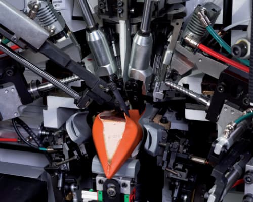 Heel Lasting Machines with Pincers