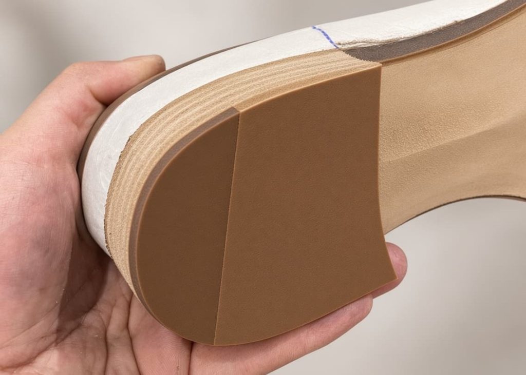 Outsole & Heel Attaching