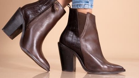 Cuban heel used in Footwear
